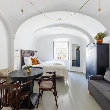 Am Znaimertor Pensión 3*